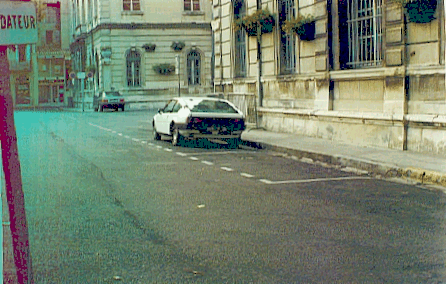 Mon vhicule MATRA dpos devant le Tribunal et la Mairie de Montlimar dans la Drme